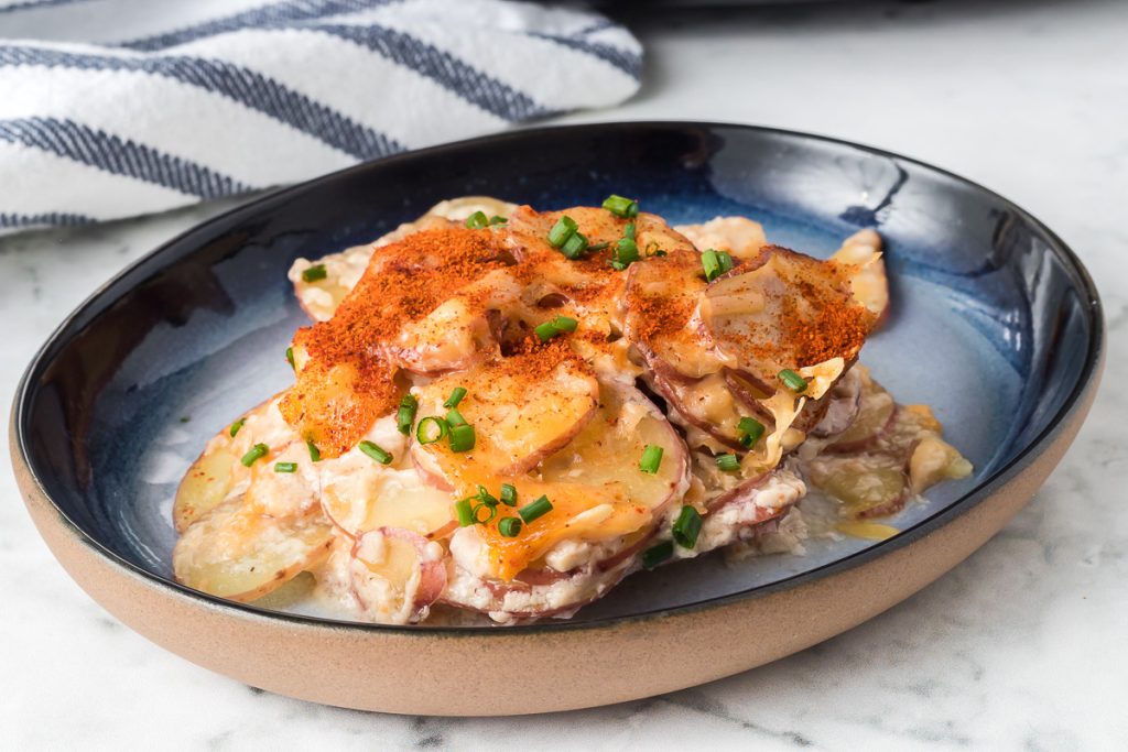 Slow Cooker Scalloped Potatoes