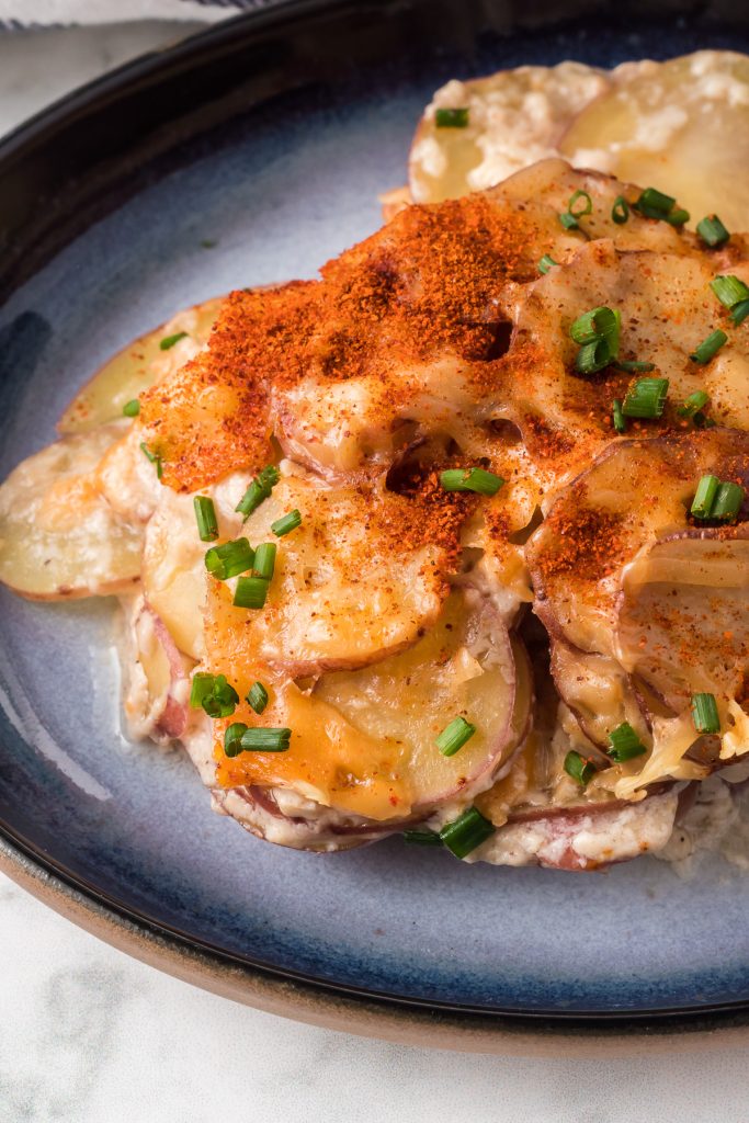 Slow Cooker Scalloped Potatoes