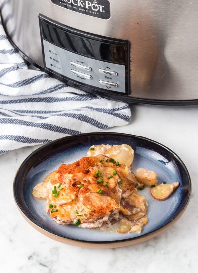 Slow Cooker Scalloped Potatoes