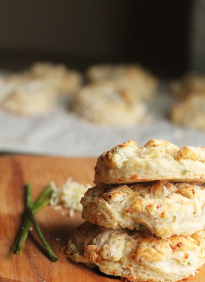 You will love how simple and easy these Parmesan Chive Biscuits are!