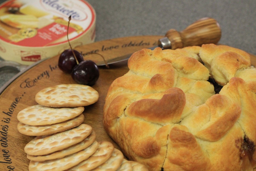 Baked Brie with Roasted Cherries