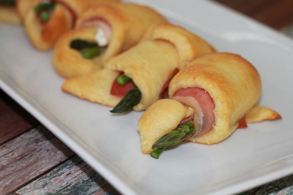 Asparagus and Prosciutto Crescent Rolls