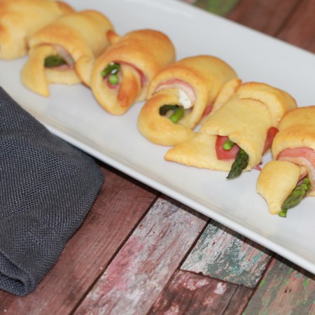 Asparagus and Prosciutto Crescent Rolls