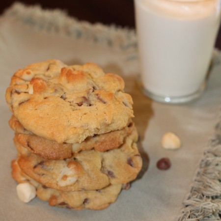 Milk Chocolate Macadamia Cookies