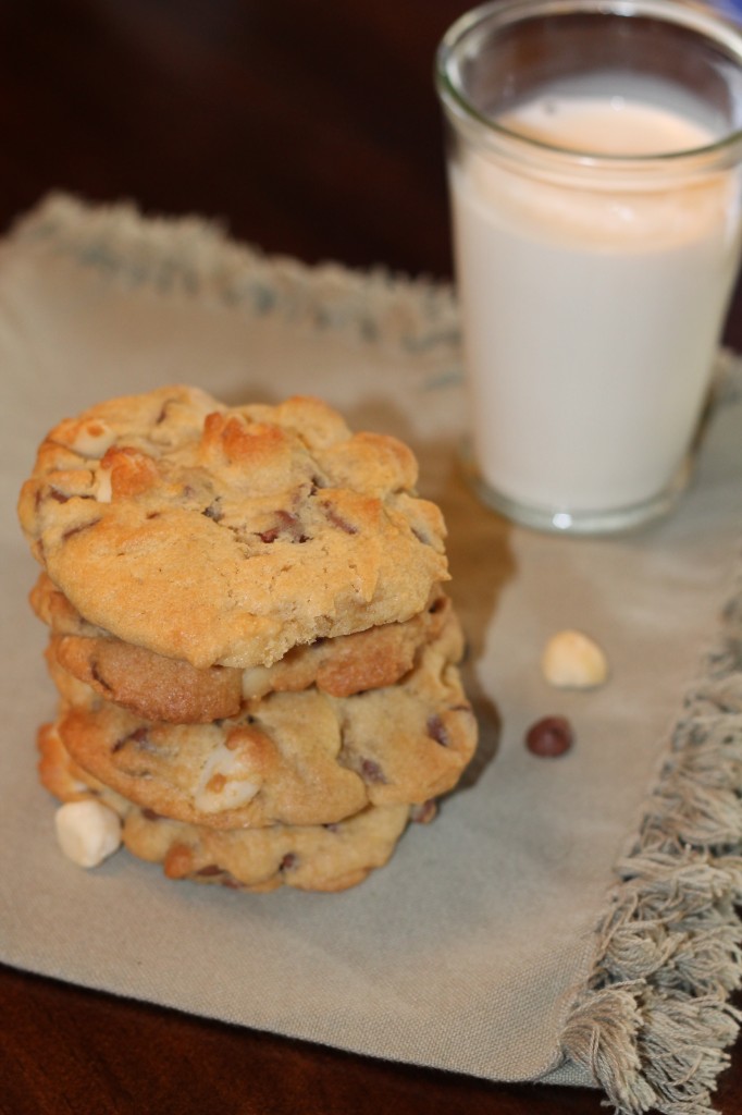 Milk Chocolate Macadamia Cookies