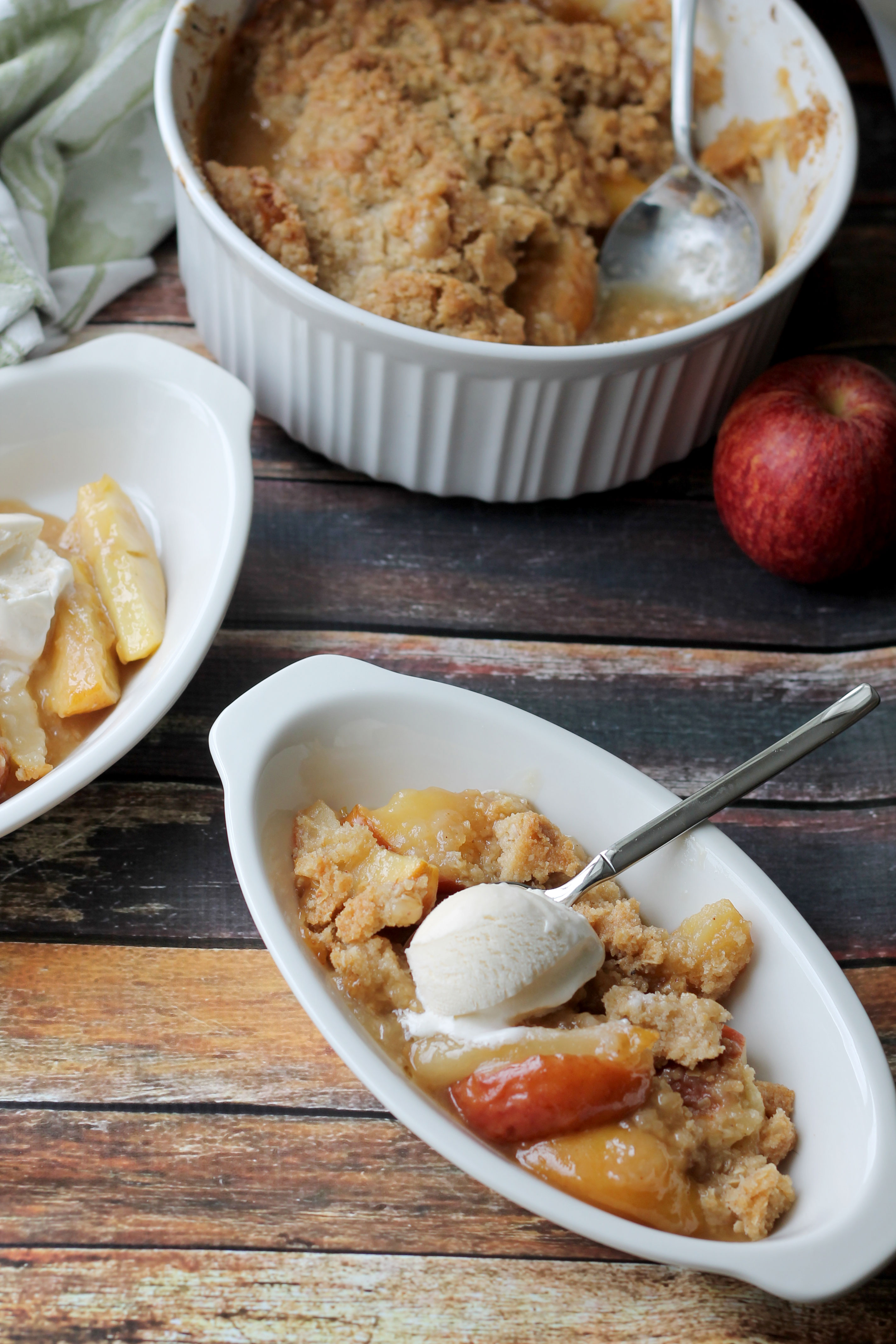 Apple Pear Crisp the perfect dish for Thanksgiving |Hall-Nesting