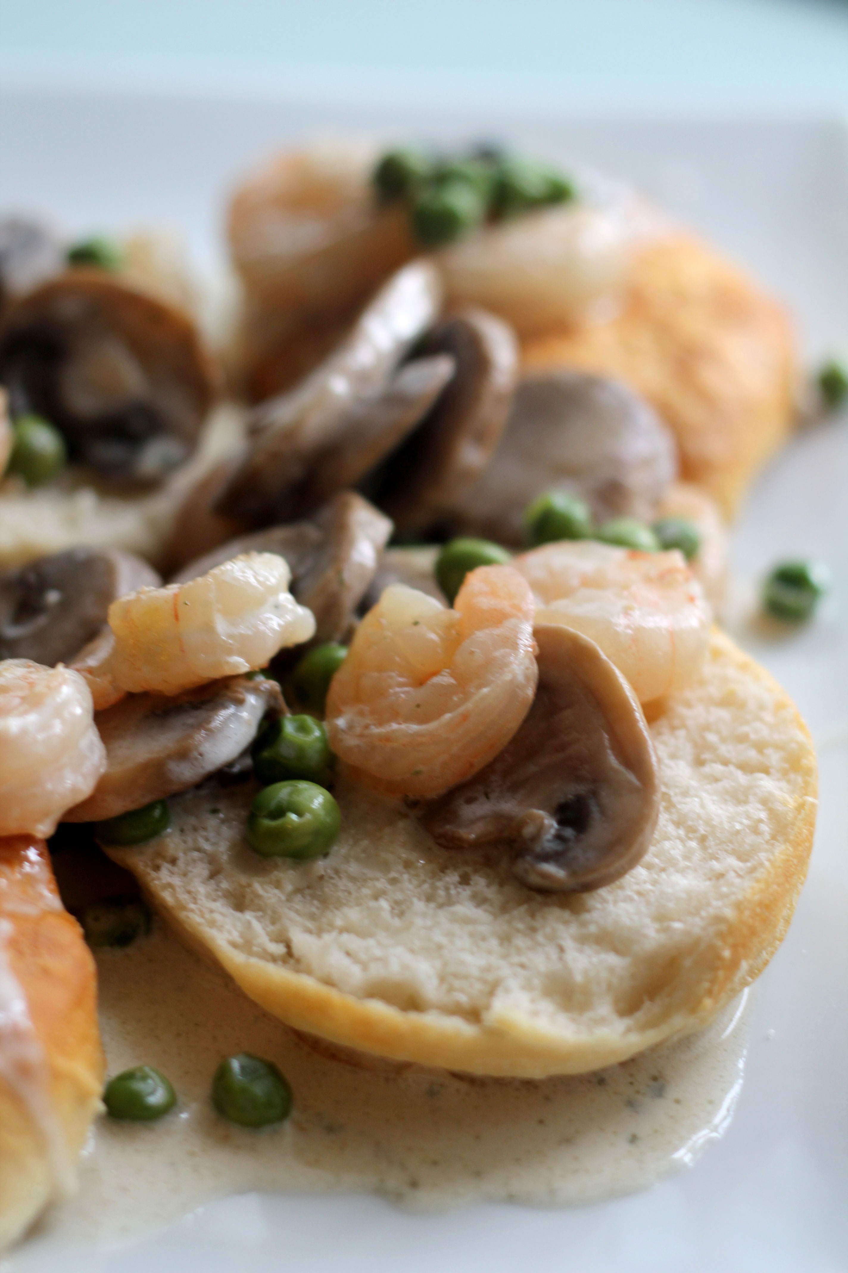 Creamy Shrimp with Mushrooms and Peas 