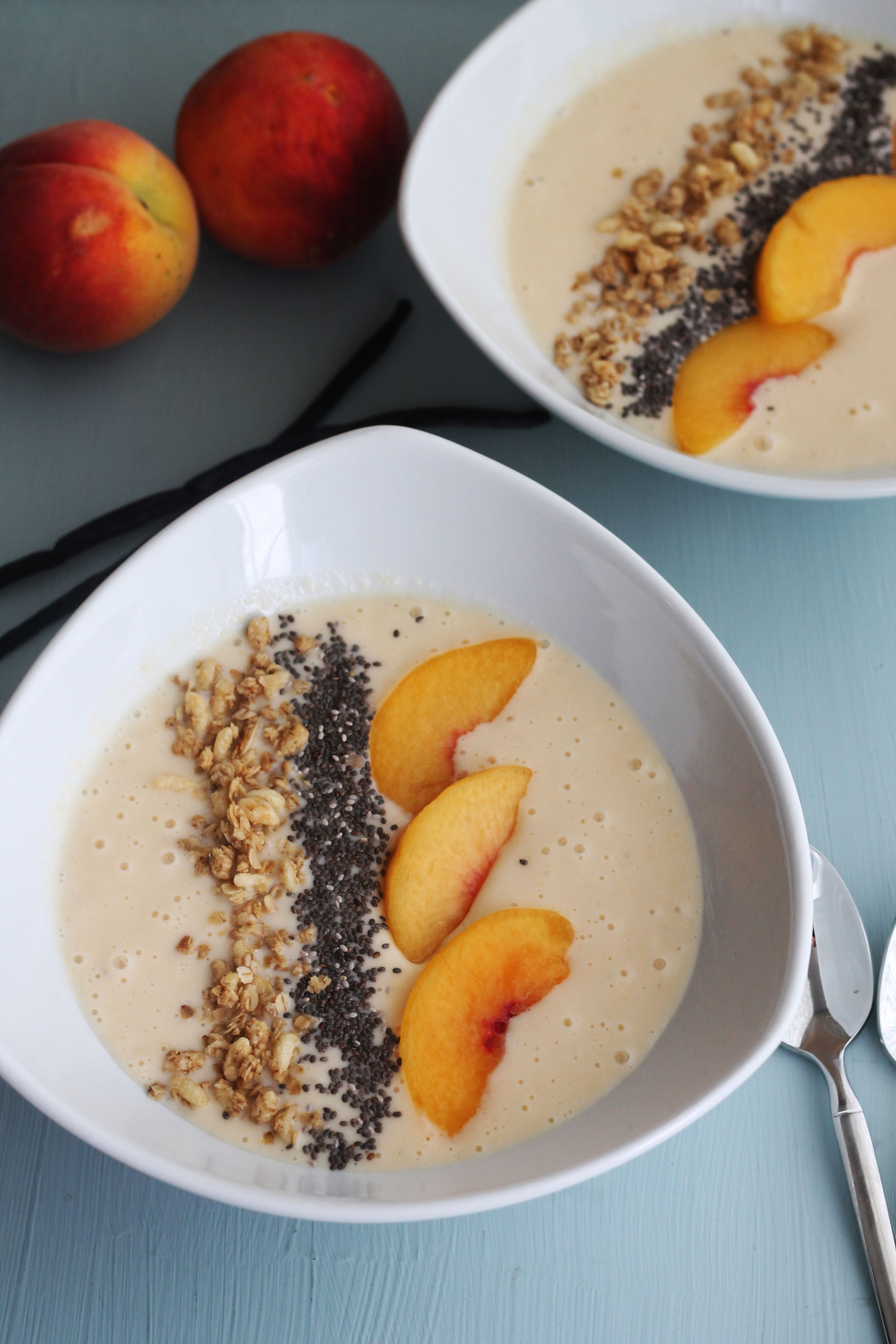 Fuel your body with a healthy and delicious Peach Vanilla Smoothie Bowl for breakfast!