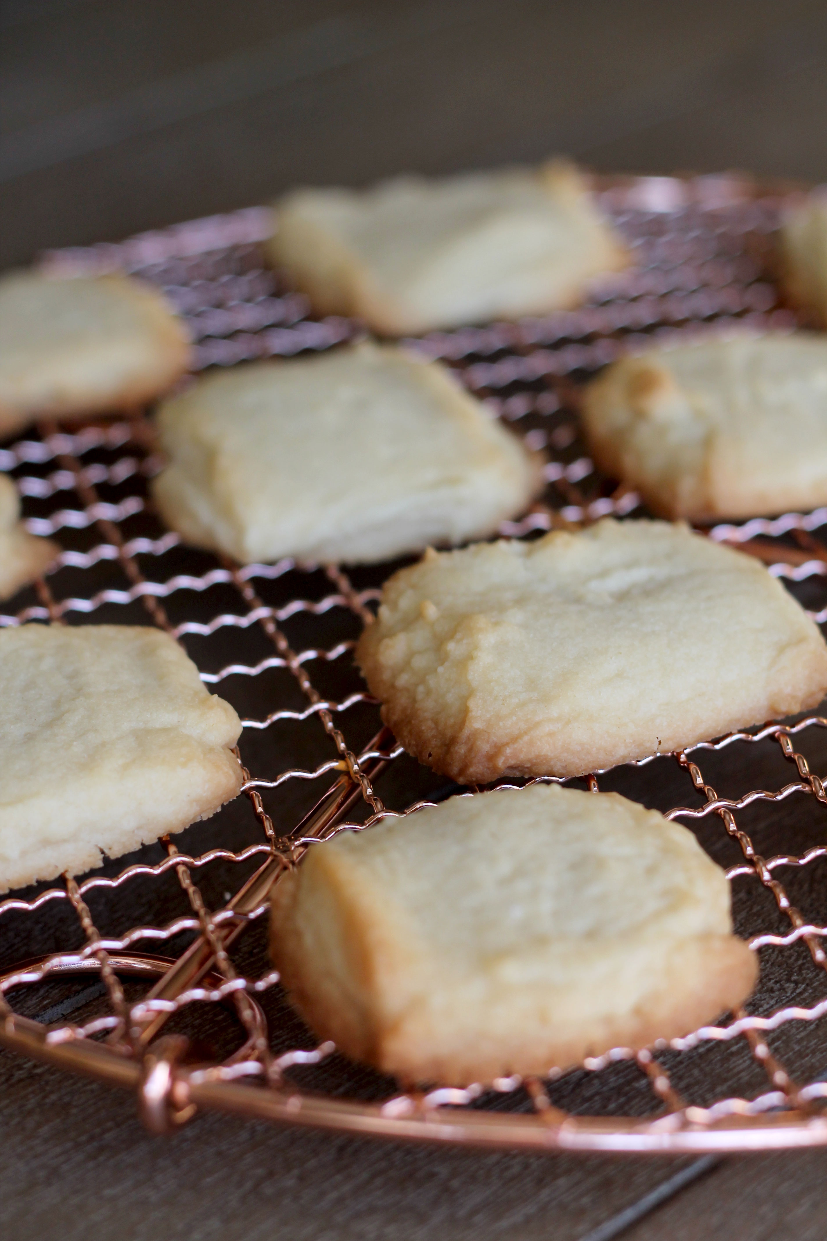 The perfect buttery Maple Shortbread cookies