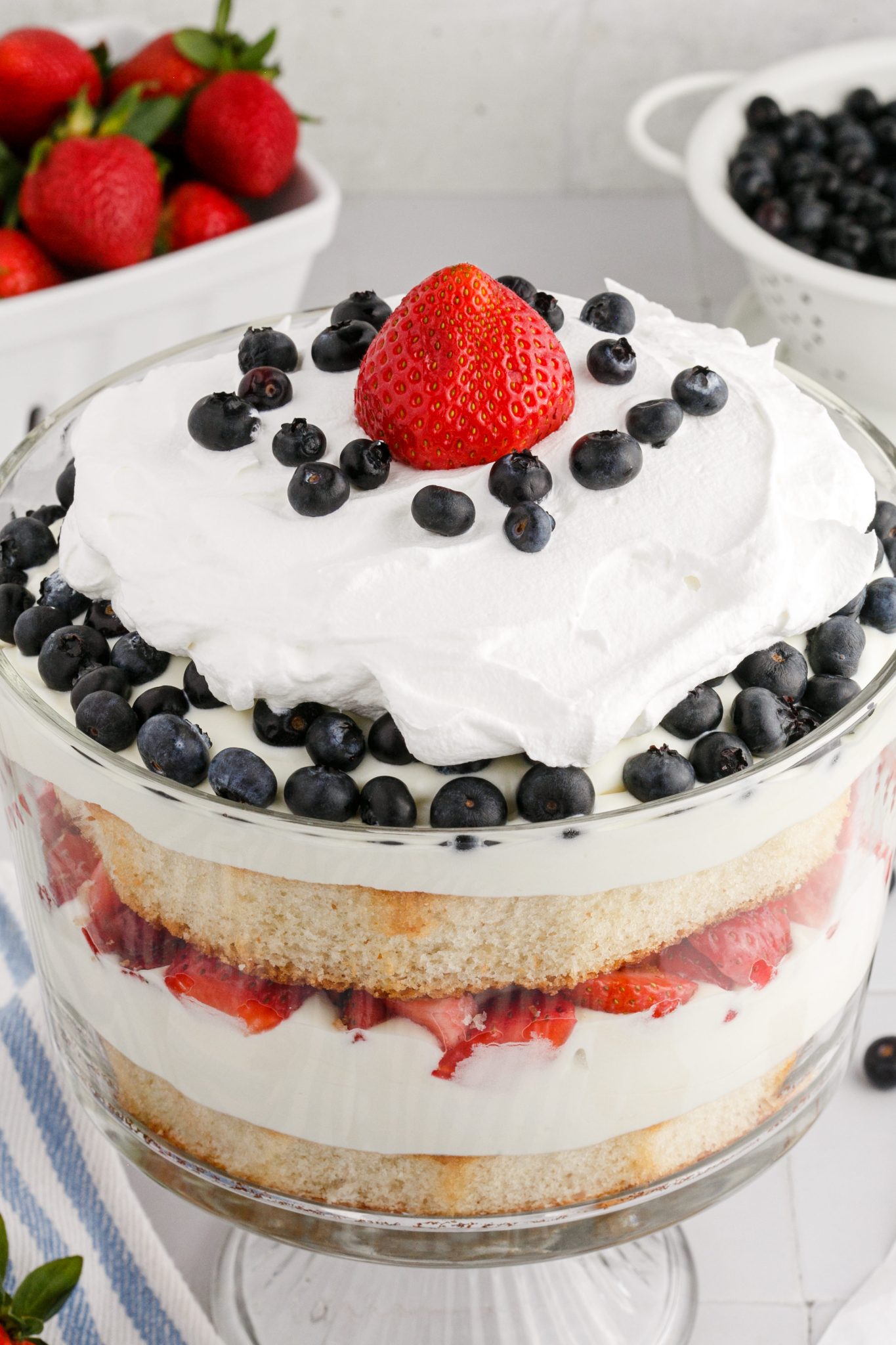 4th of July Trifle: an easy Red, White, and Blue dessert! | Hall Nesting