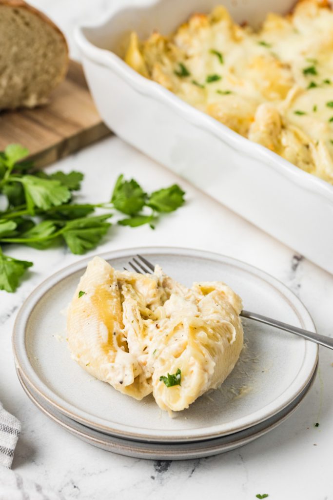 Shells stuffed with chicken.