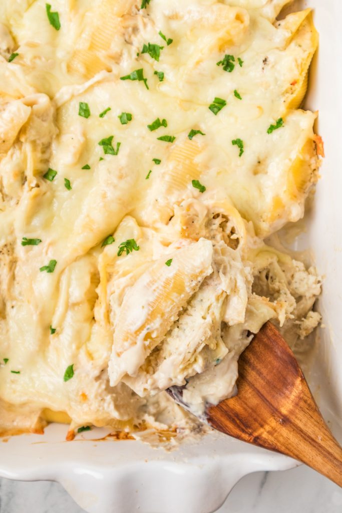 Cheesy Alfredo Stuffed Shells with Chicken